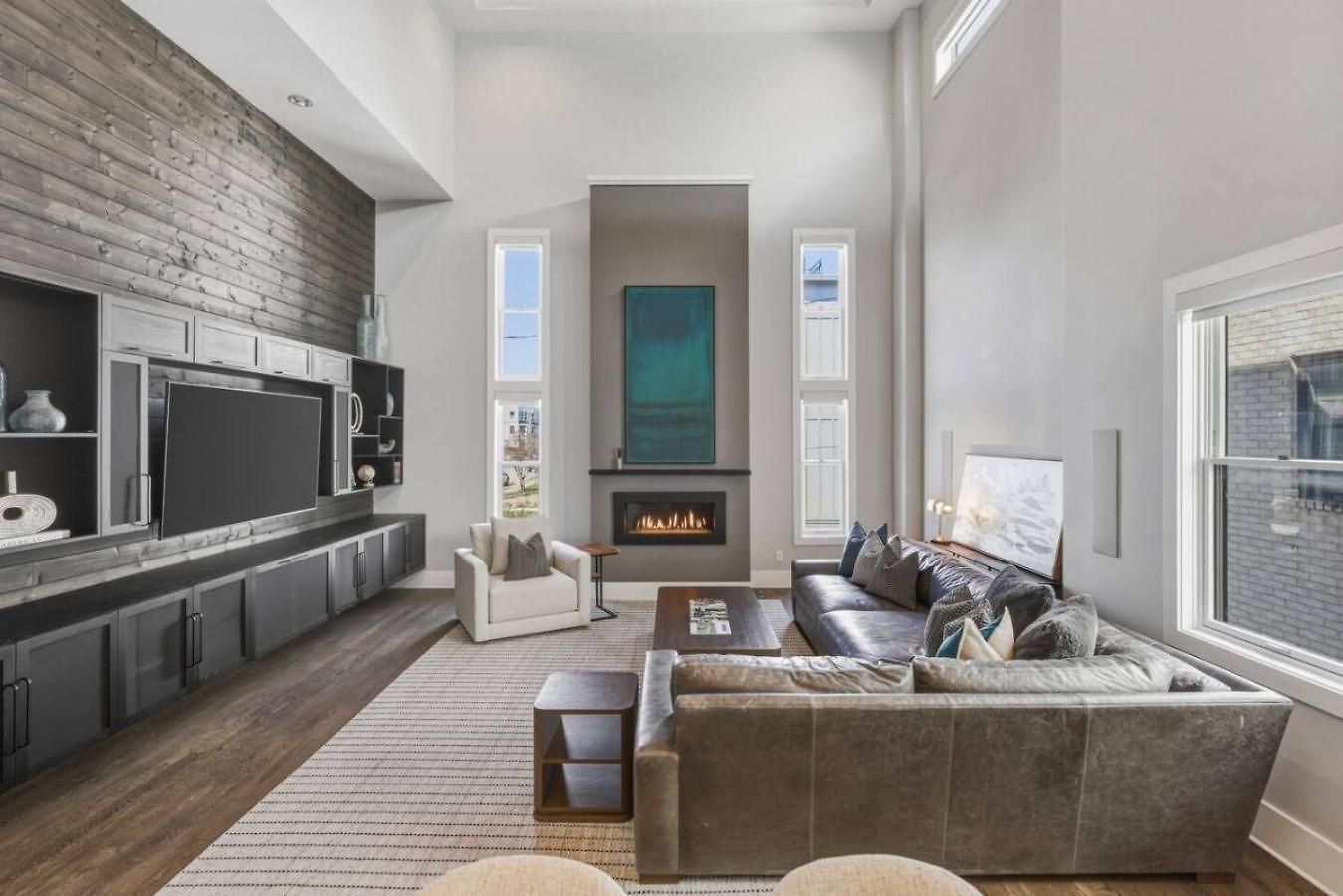 Germantown Stunner With A Skyline View Rooftop And Private Garage *