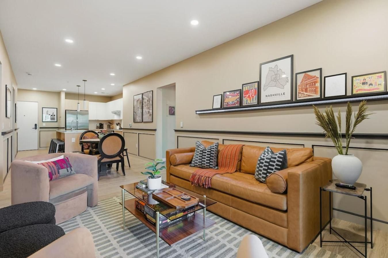 Holiday home With Pool Balcony And Garage Walk To Downtown Broadway Nashville