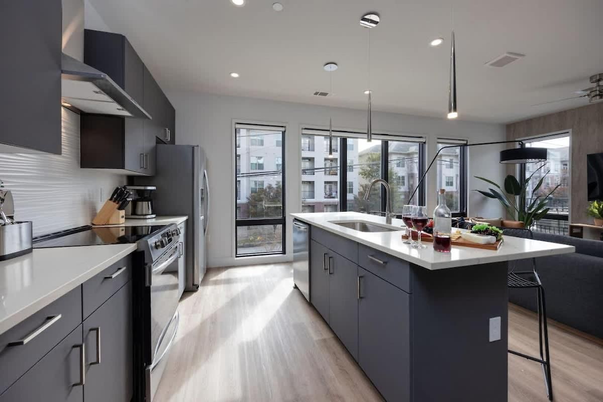 Musica - 3 Units - Pool & Gym - Heart Of Midtown *