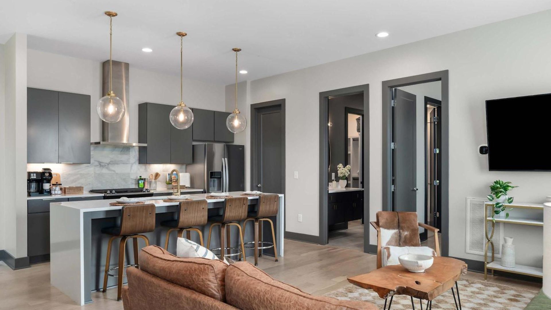 The Wild Rose House - Brand New - Skyline Views