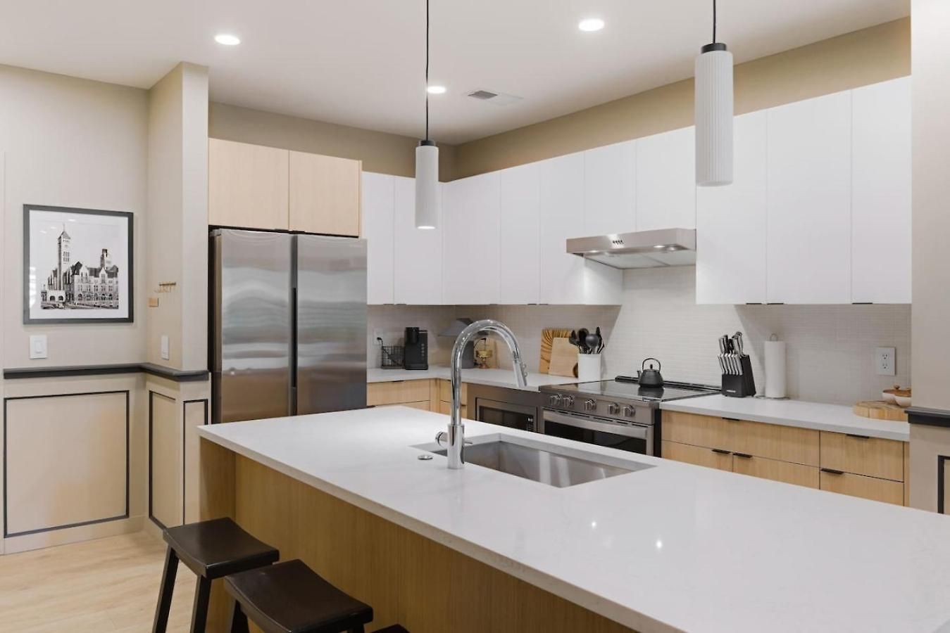 Holiday home With Pool Balcony And Garage Walk To Downtown Broadway Nashville