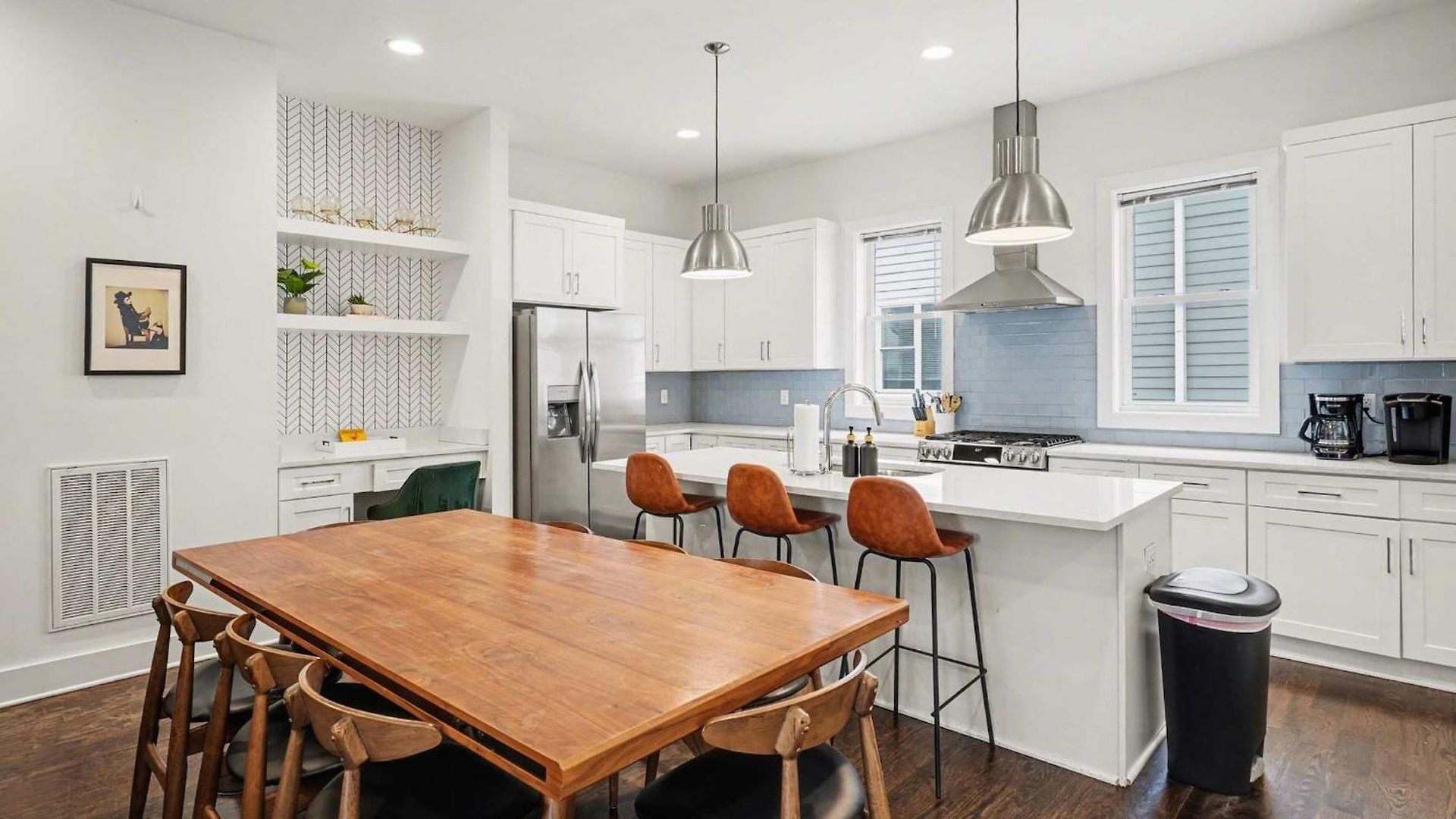 2 Modern Townhomes W Rooftop Views Near Broadway *