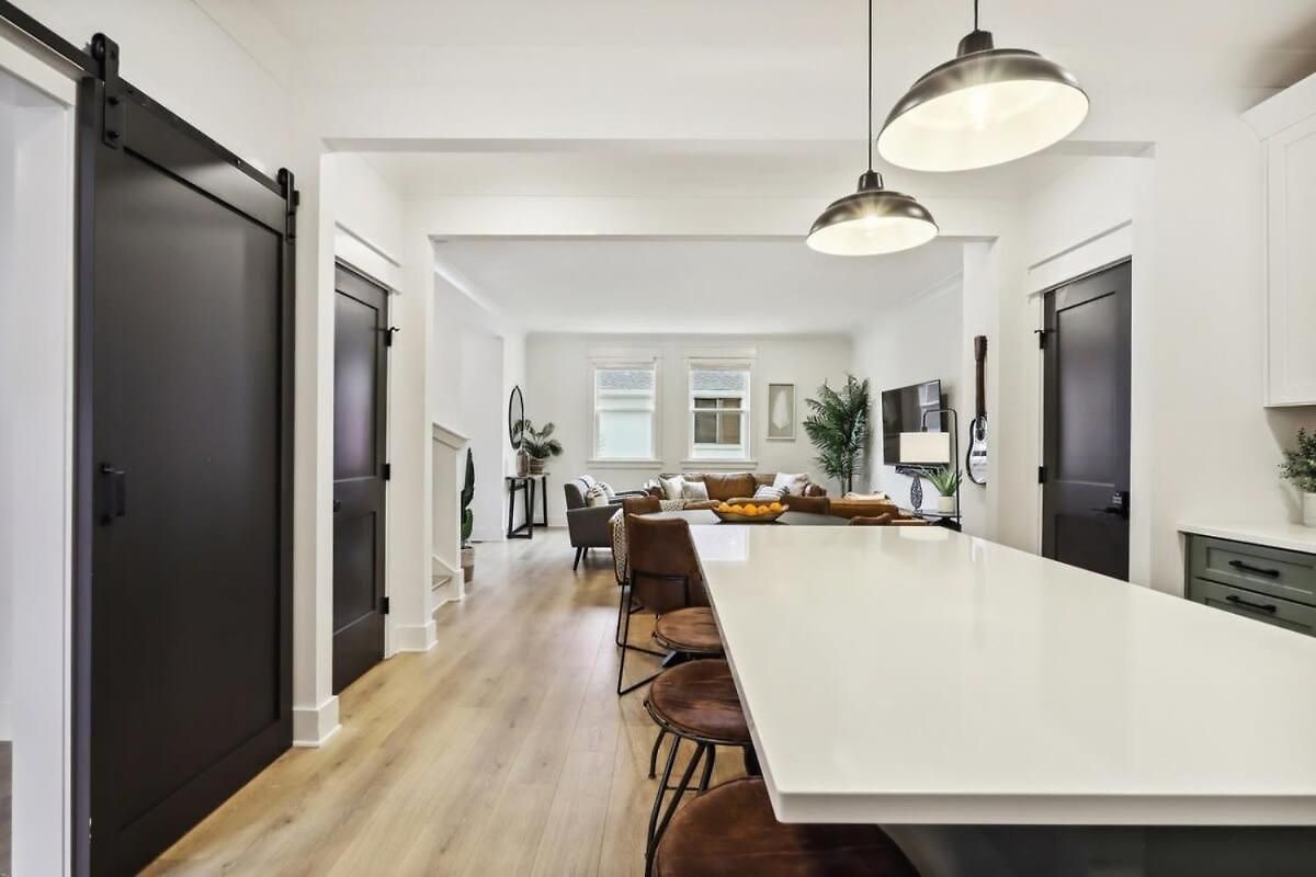 Three Luxury Townhomes Near Five Points Holiday home *