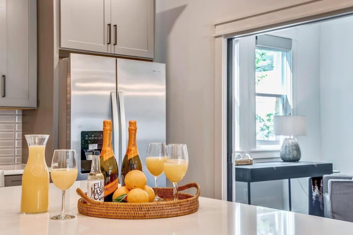 Beautiful Luxury Renovation 5 Minutes To Downtown Nashville