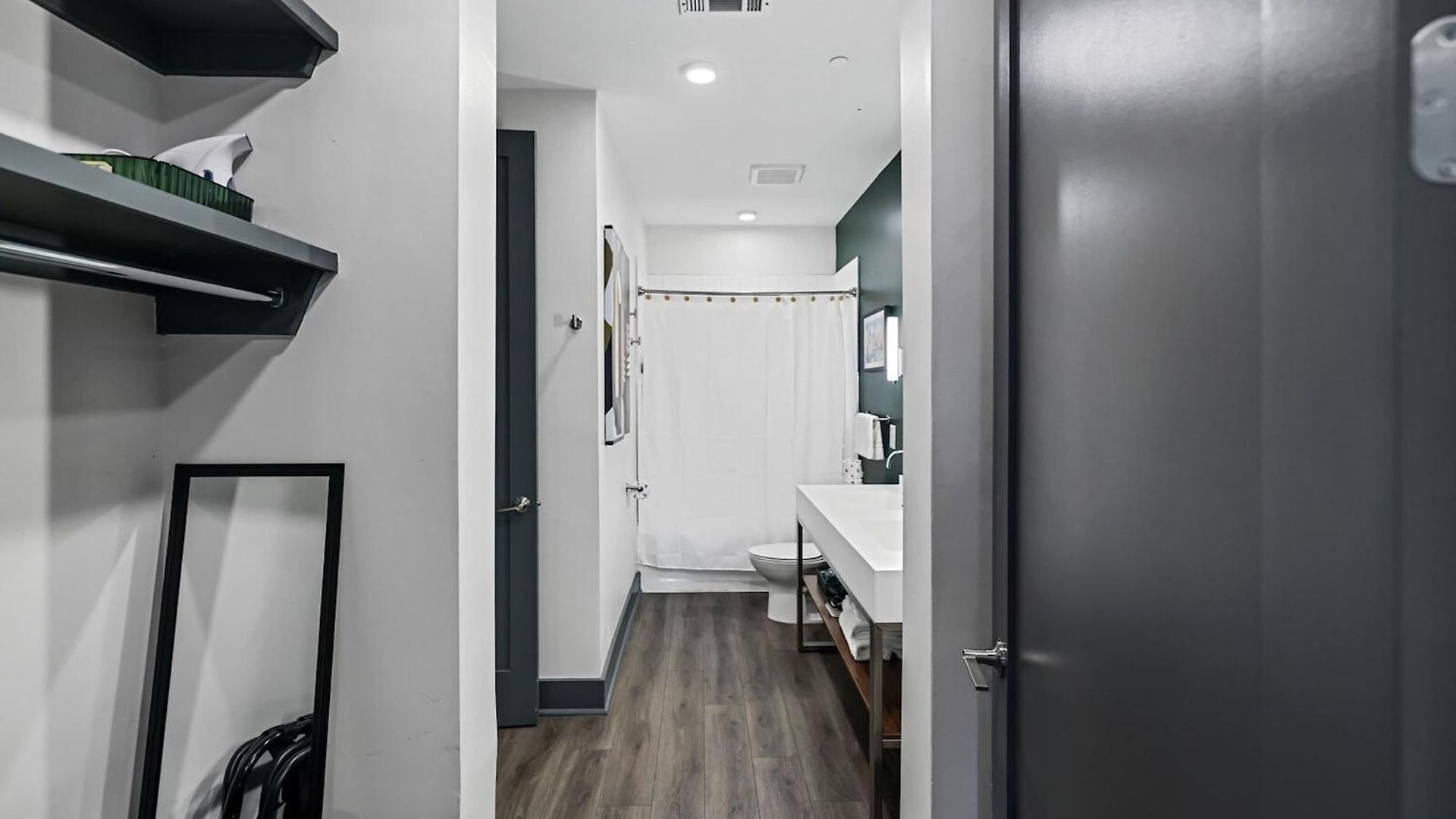 Modern For 6 With Rooftop & Gym Near Dt Nashville