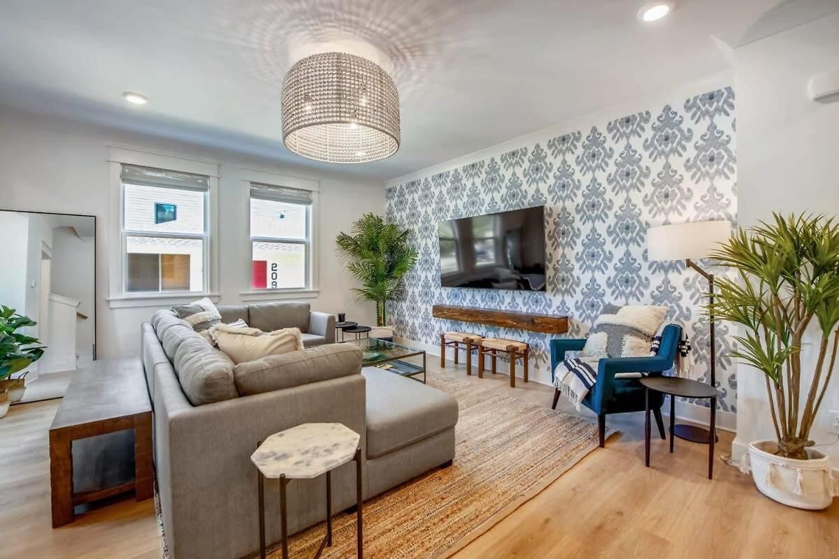 Holiday home Two Luxury Townhomes Near Five Points *