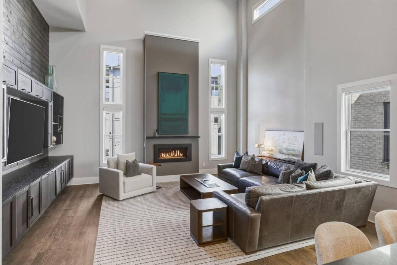 Germantown Stunner With A Skyline View Rooftop And Private Garage * Nashville