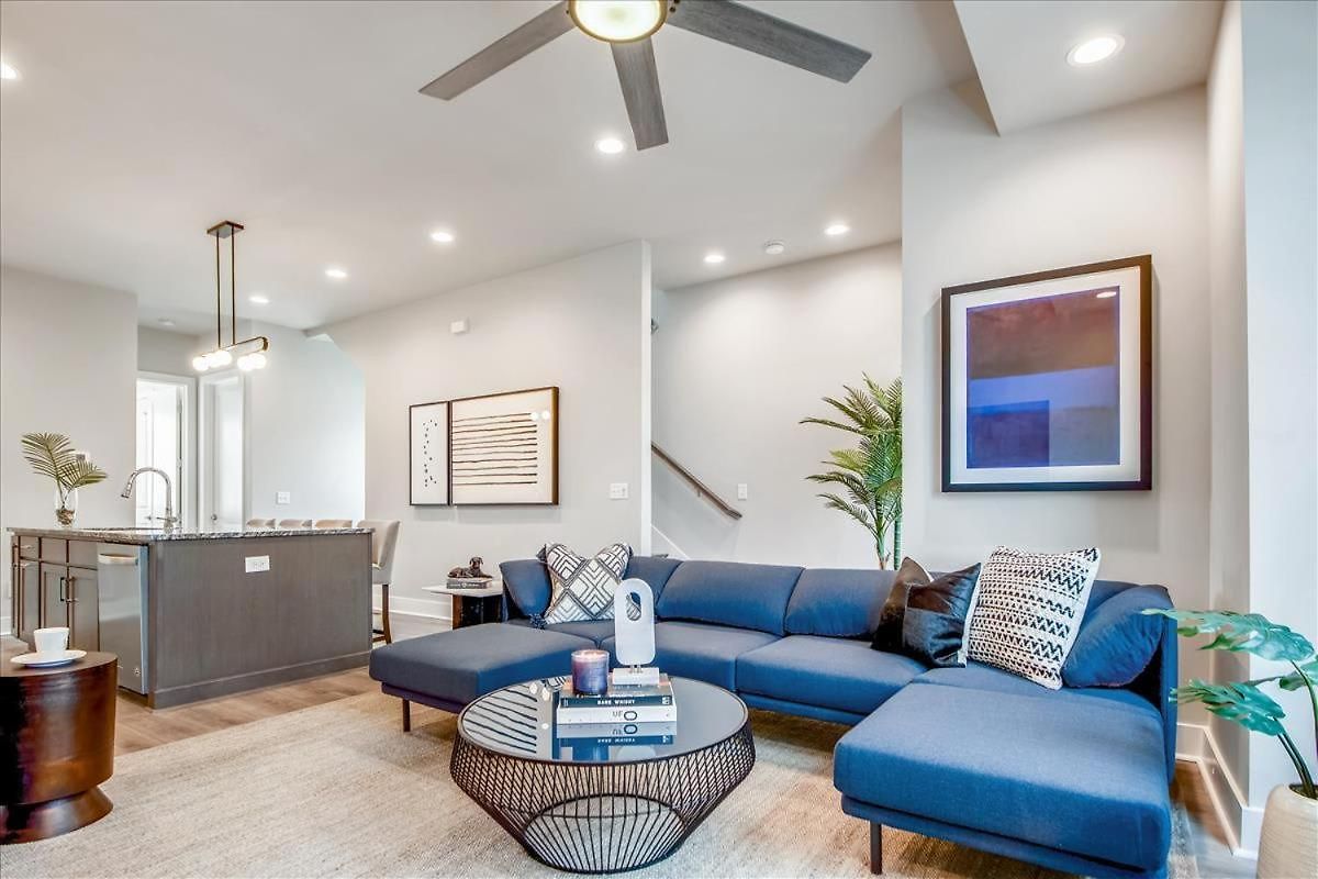 Beautiful New Townhome Hot Tub