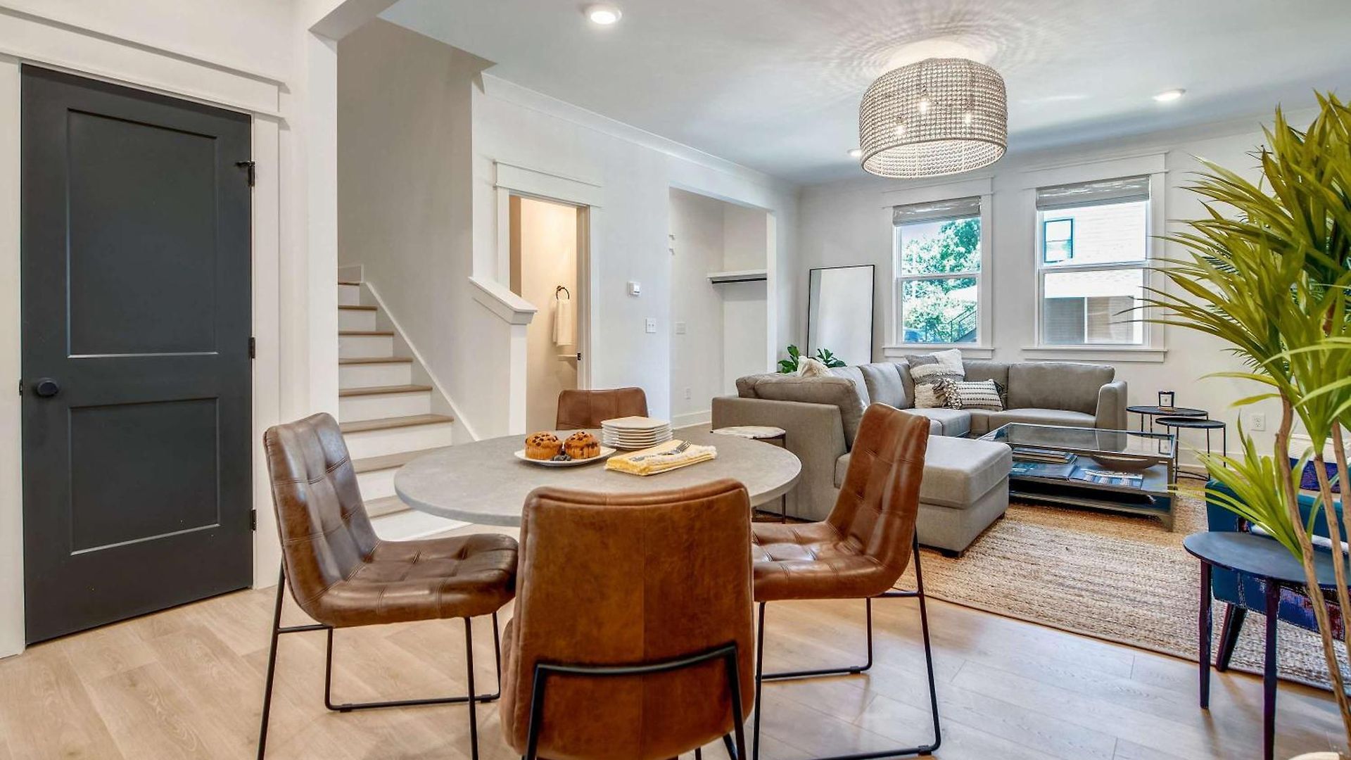 Two Beautiful Luxury Renovations Near Downtown *