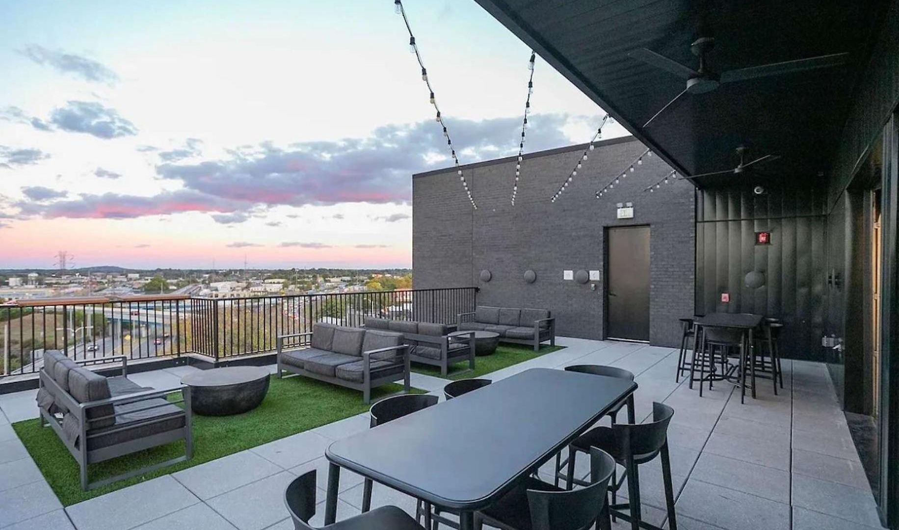 Holiday home Modern For 6 With Rooftop & Gym Near Dt Nashville