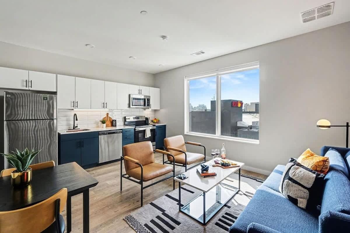 Pianissimo-2 Units-rooftop Pool-gym-on Music Row *