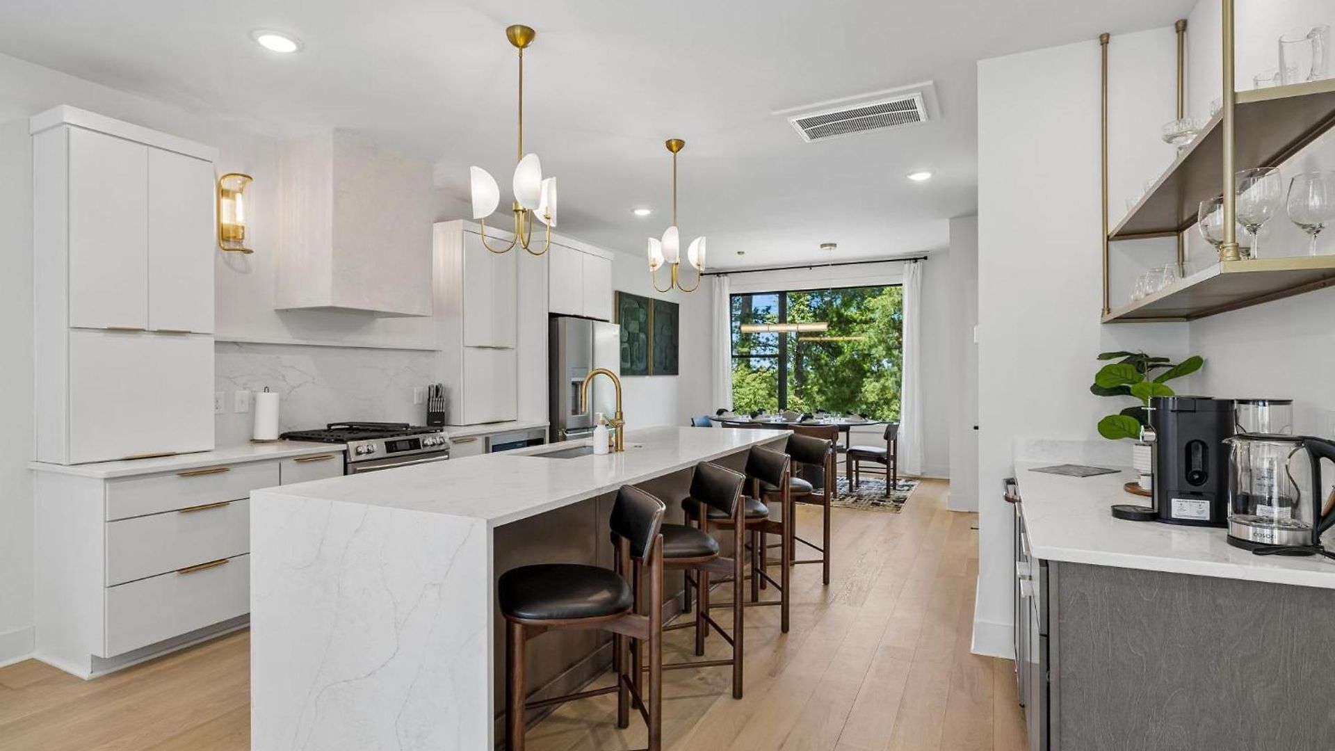 Holiday home Luxury Townhouse With Exclusive Rooftop Hot Tub