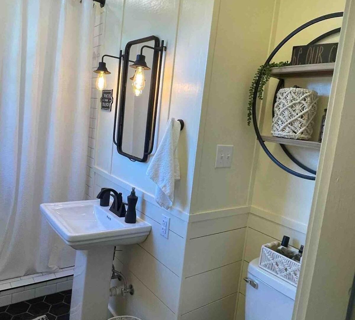 Charming In A Historic Quiet Haven Nashville
