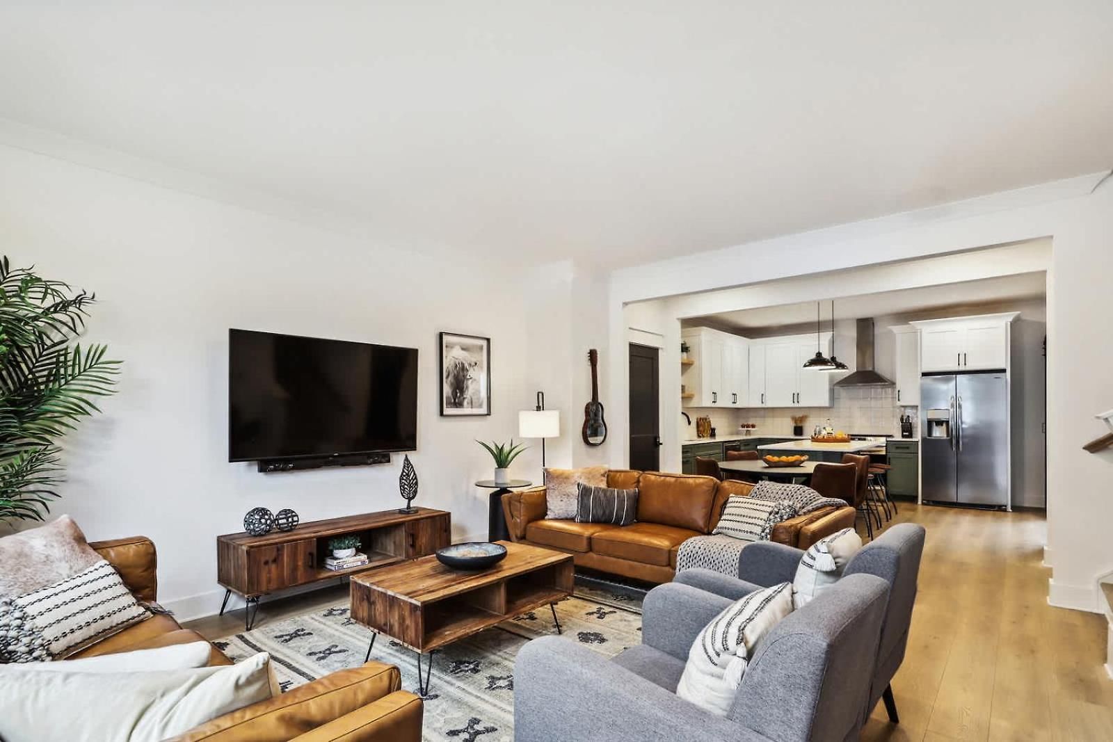 Modern Two Townhomes Close To Downtown Nashville