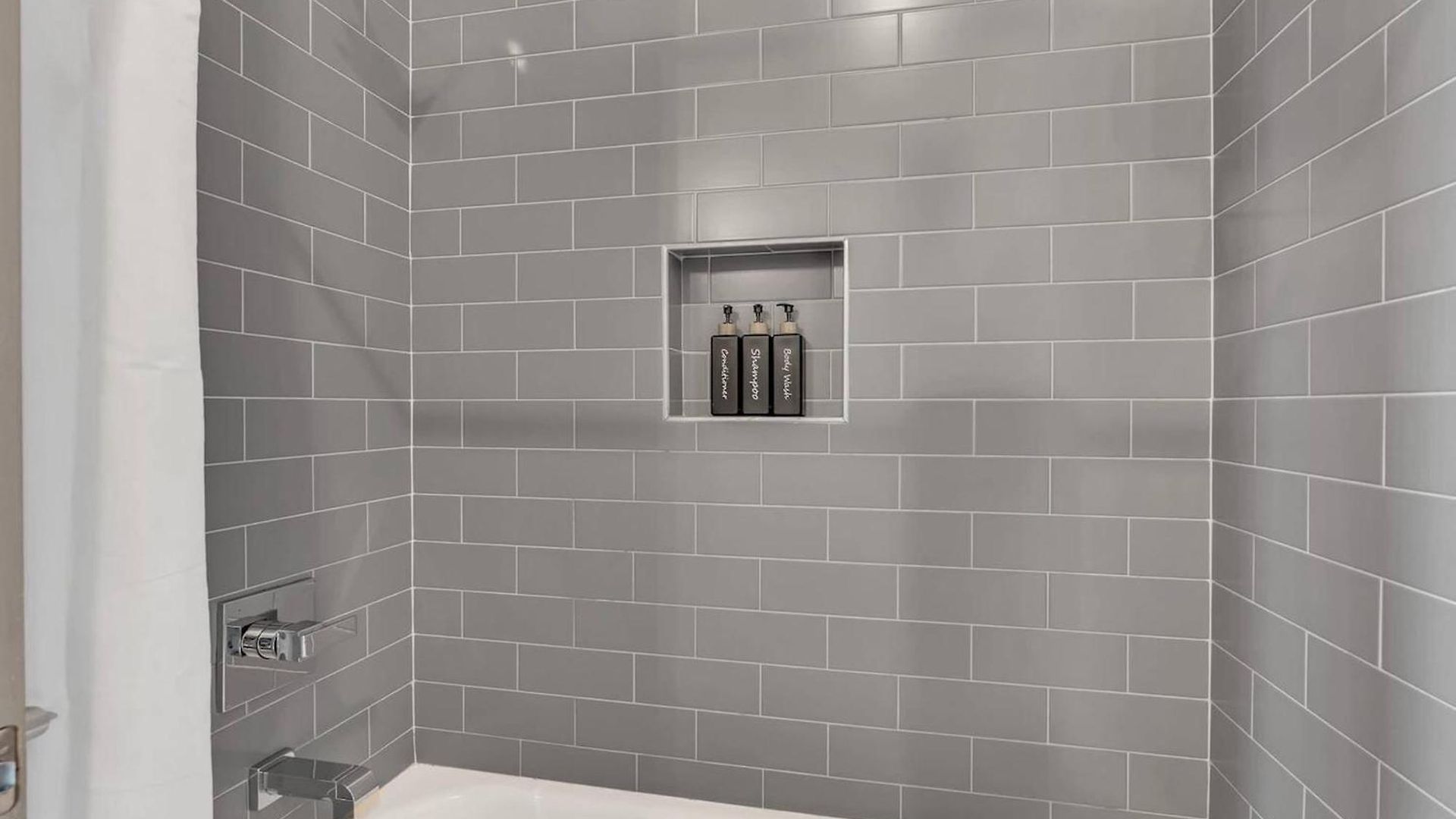 Holiday home Trendy Townhome W Rooftop Views Near Broadway *