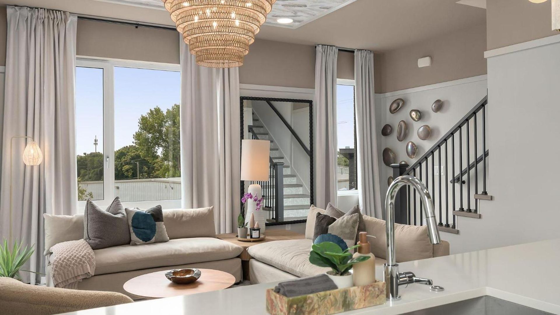 Horizon Signature * Nashville