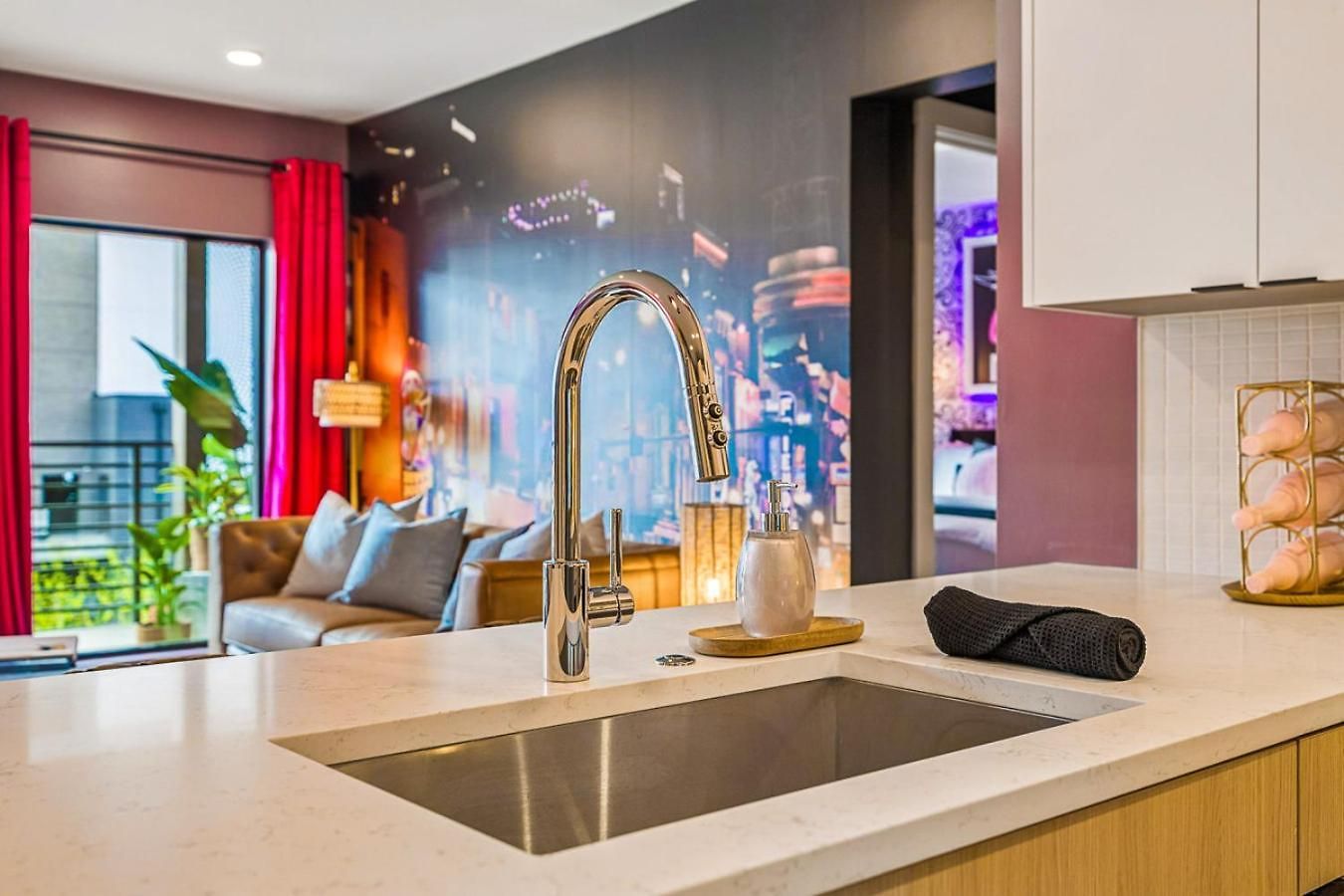 Walk To Broadway From The Hidden Gem With Pool Gym And * Nashville
