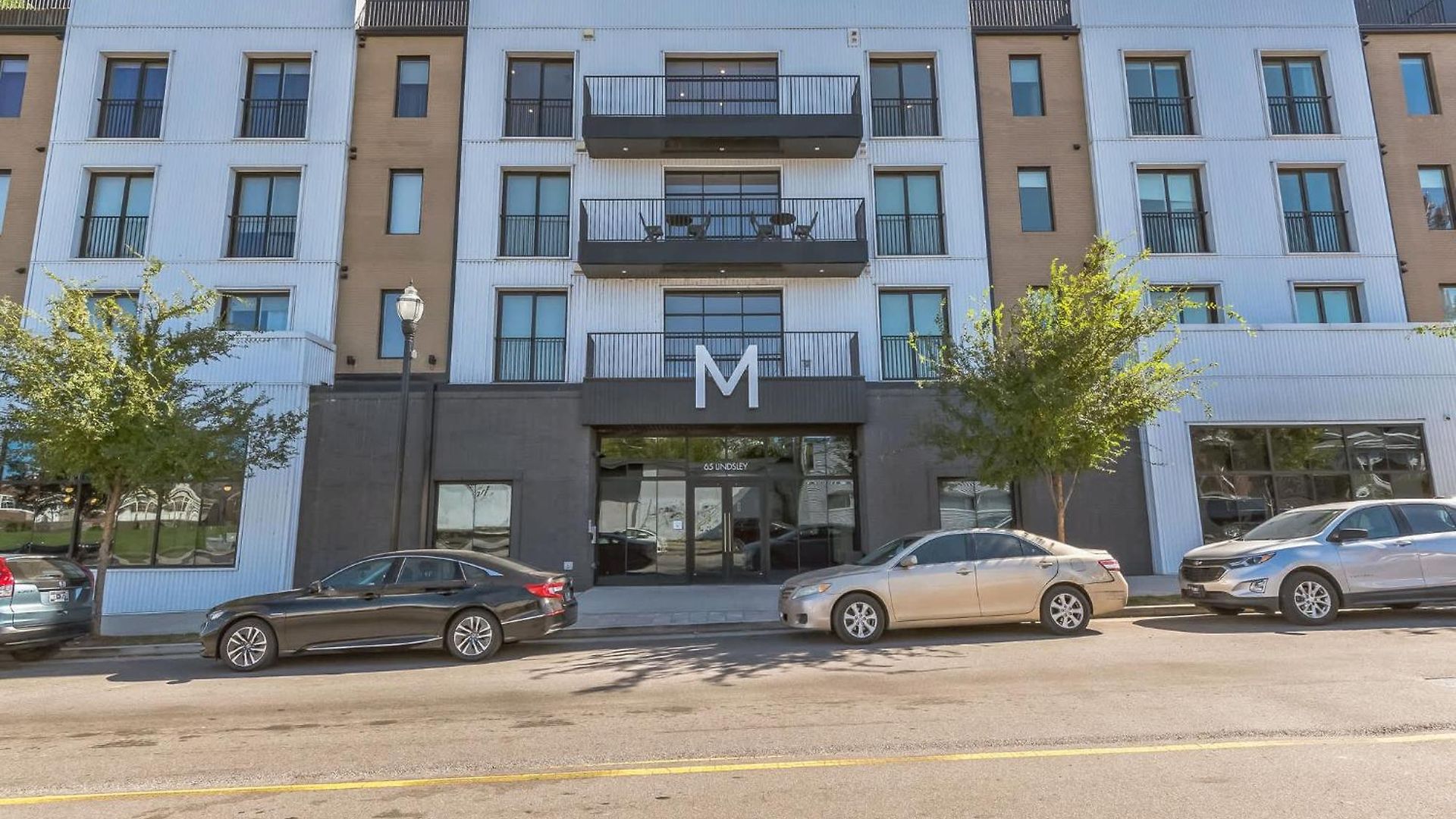 Modern For 6 With Rooftop & Gym Near Dt Holiday home Nashville