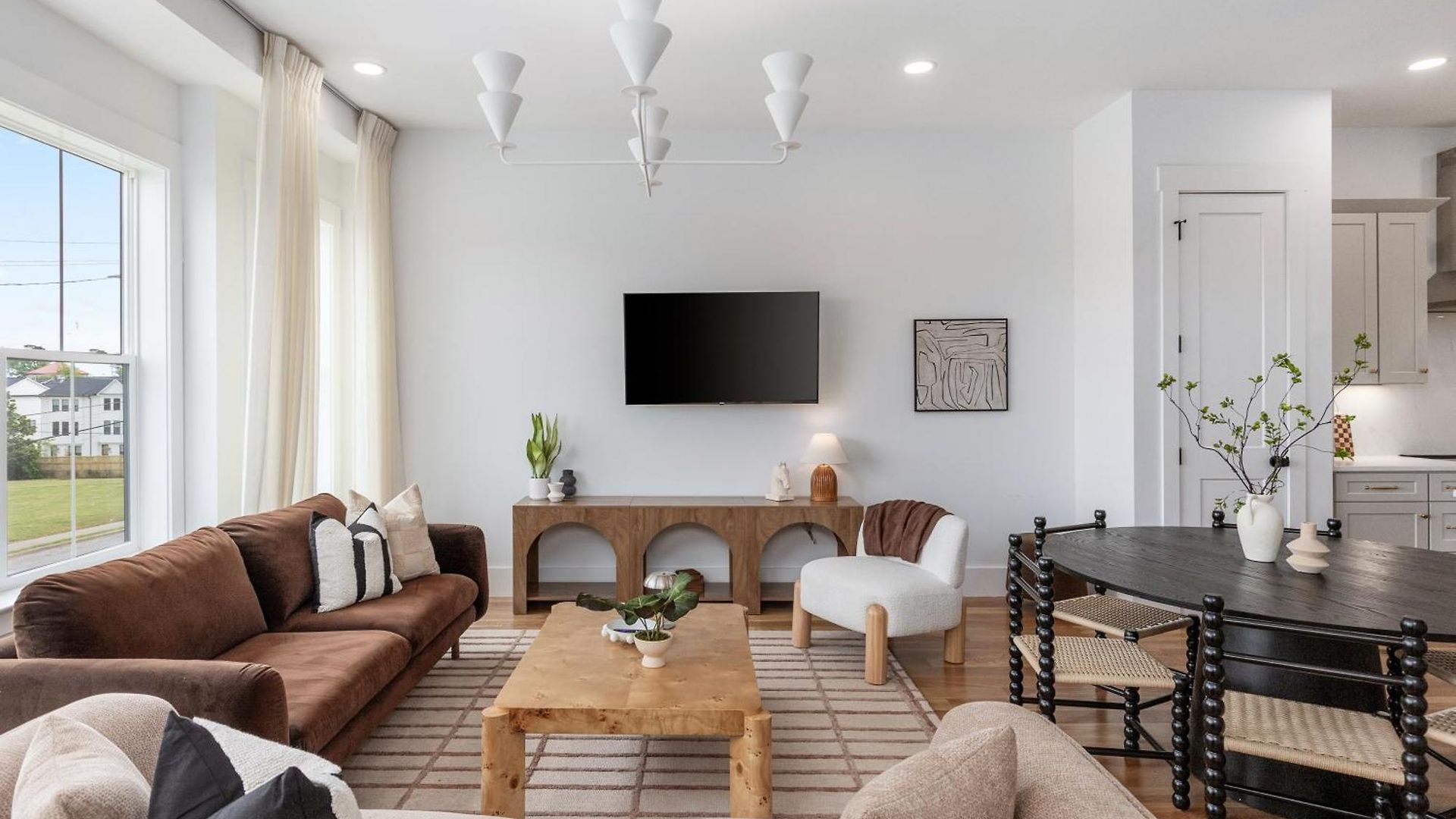 12 South With Rooftop Sauna And Wet Bar With 2 Car Garage Nashville
