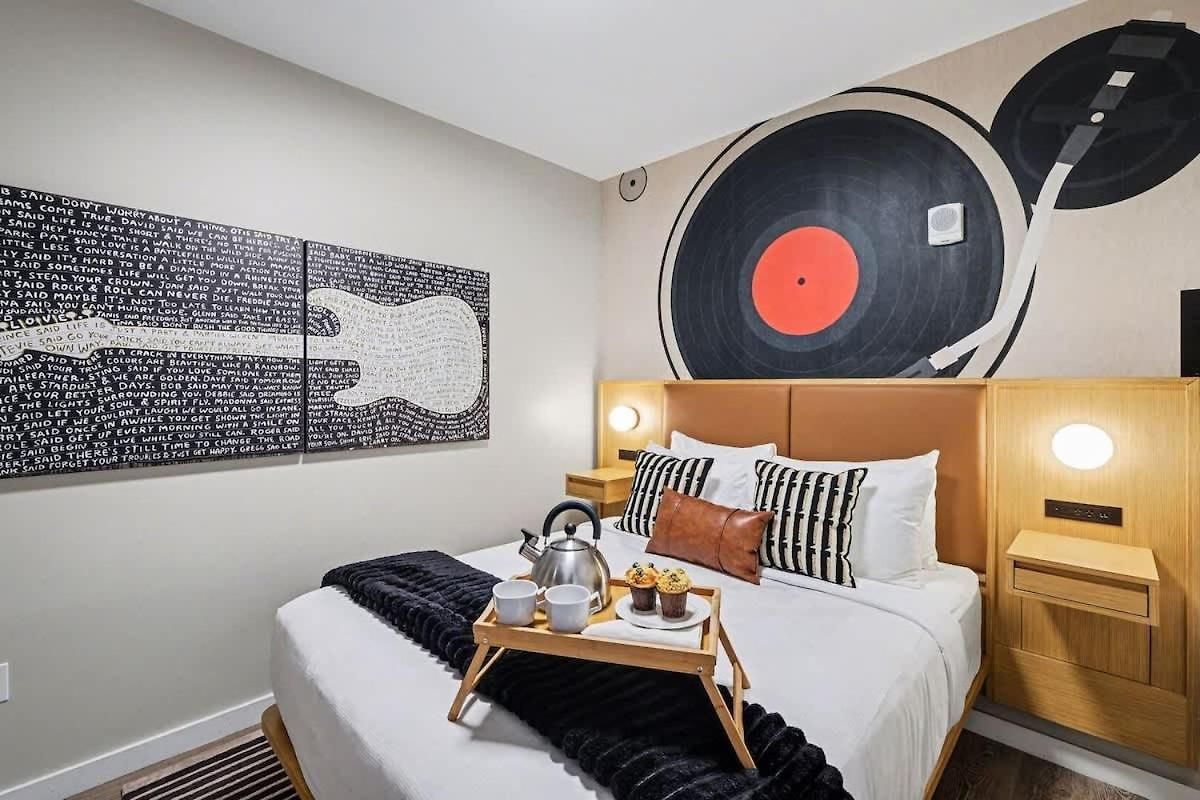 Pianissimo-2 Units-rooftop Pool-gym-on Music Row Holiday home