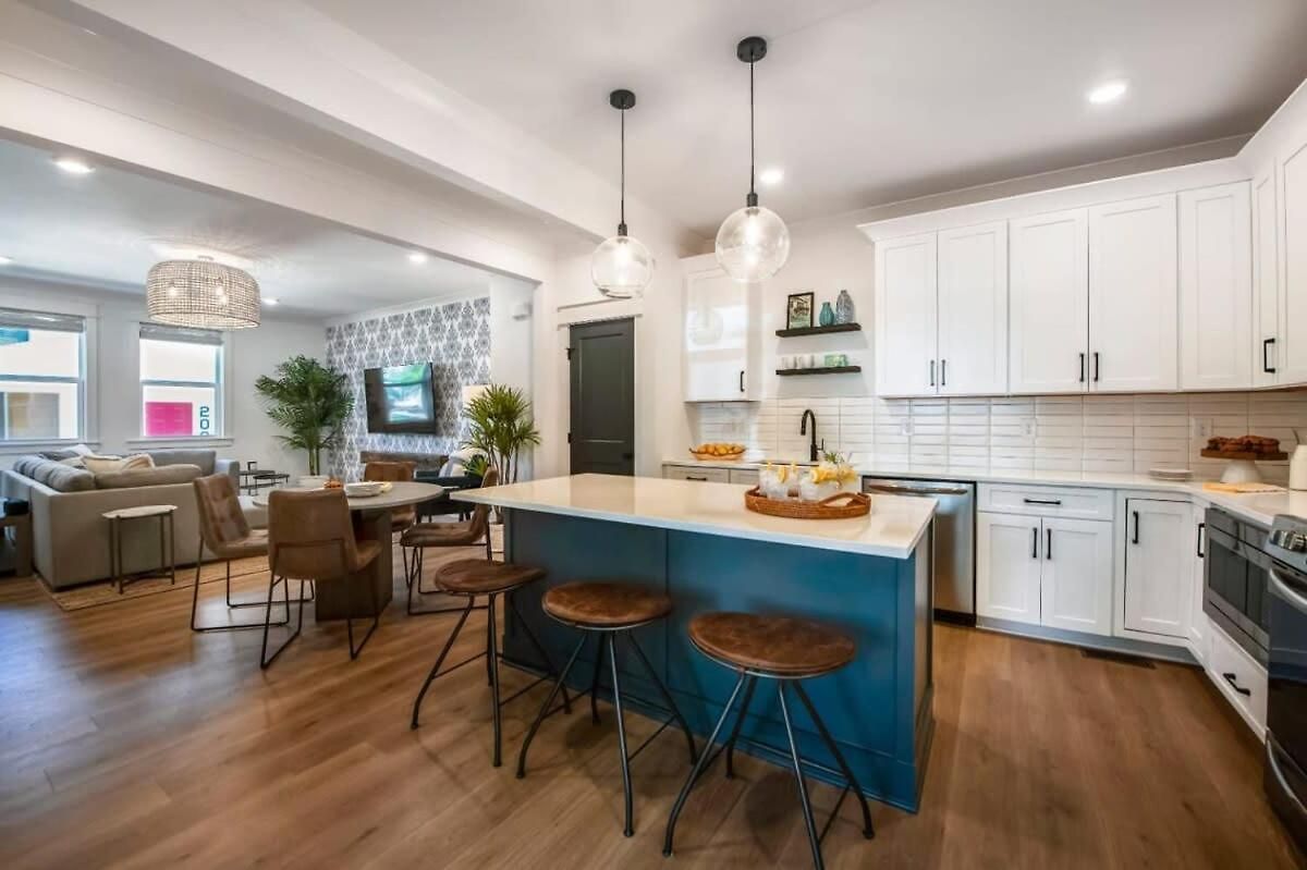 Holiday home Three Luxury Townhomes Near Five Points *