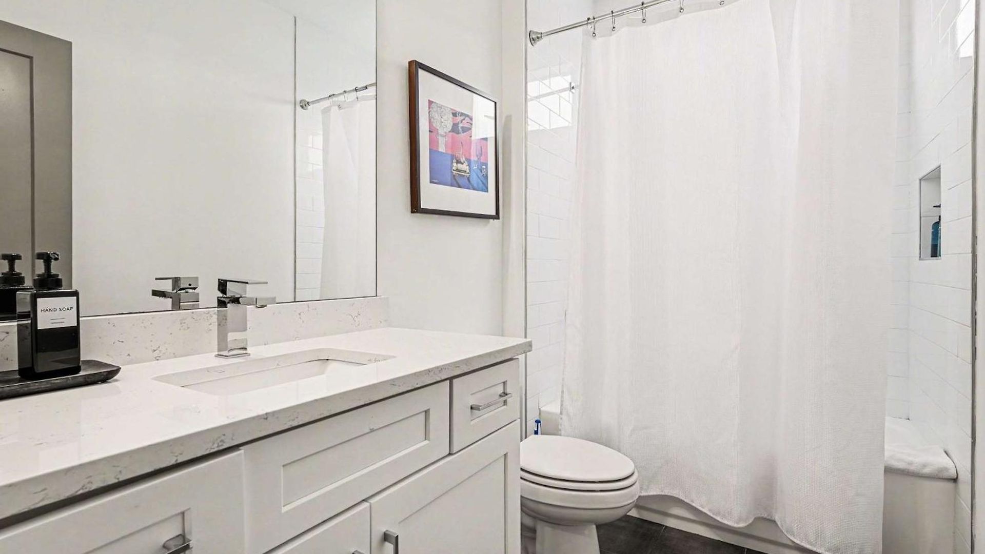 2 Trendy Townhomes W Rooftop Views Near Broadway Holiday home Nashville