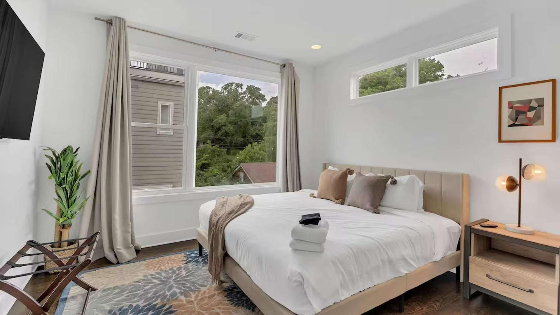 Stylish Townhome W Rooftop Views Near Broadway Holiday home Nashville