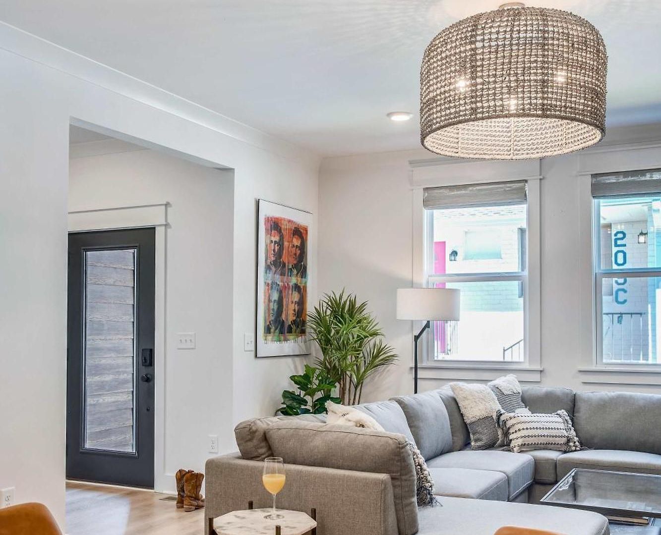 Modern Two Townhomes Close To Downtown Holiday home