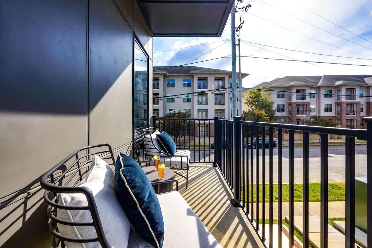 Holiday home Musica - 3 Units - Pool & Gym - Heart Of Midtown