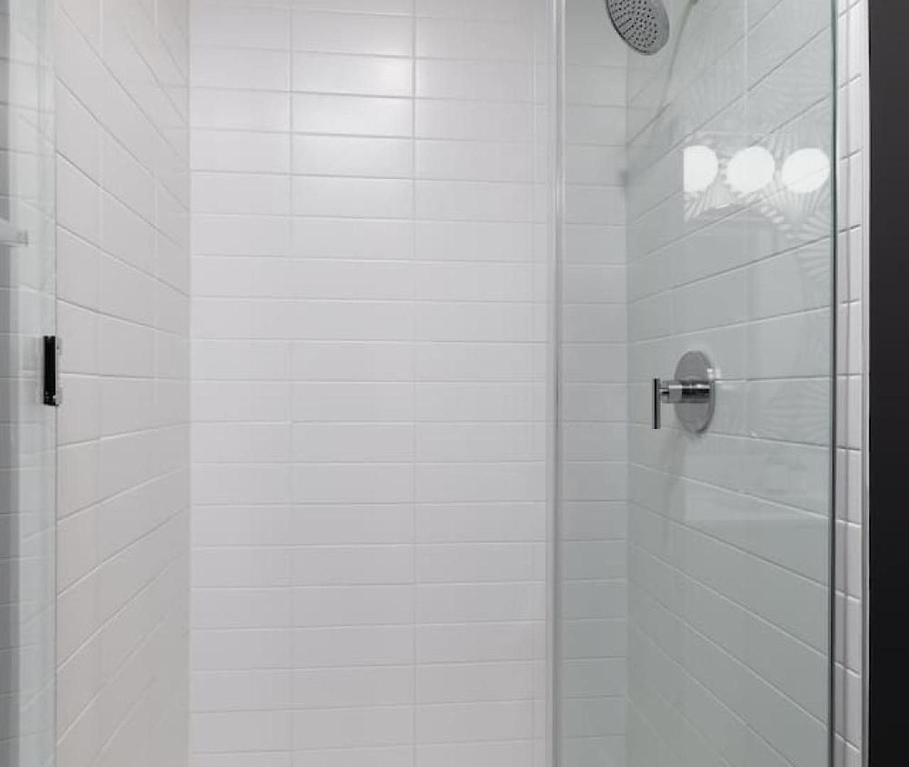 With Pool Balcony And Garage Walk To Downtown Broadway Holiday home *