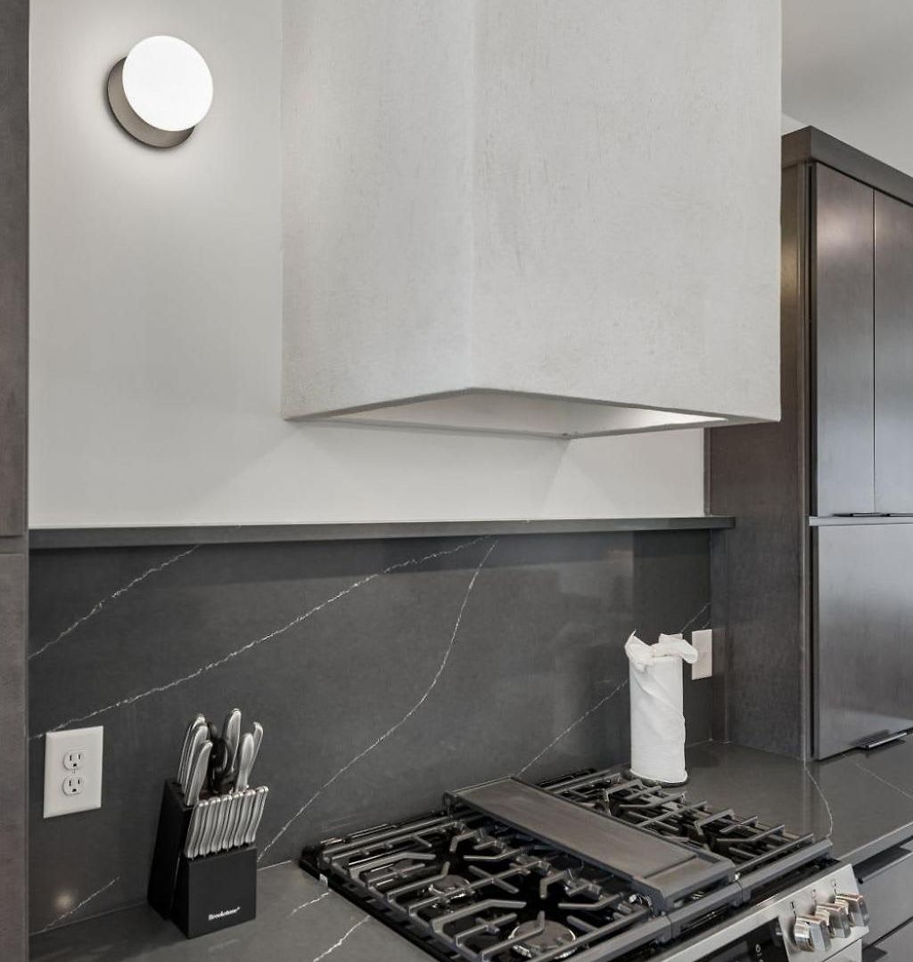 Elegant Townhome Rooftop Hot Tub & Fireplace * Nashville