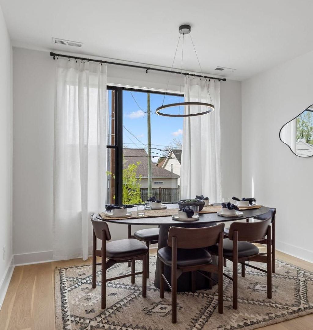 Elegant Townhome Rooftop Hot Tub & Fireplace Holiday home *