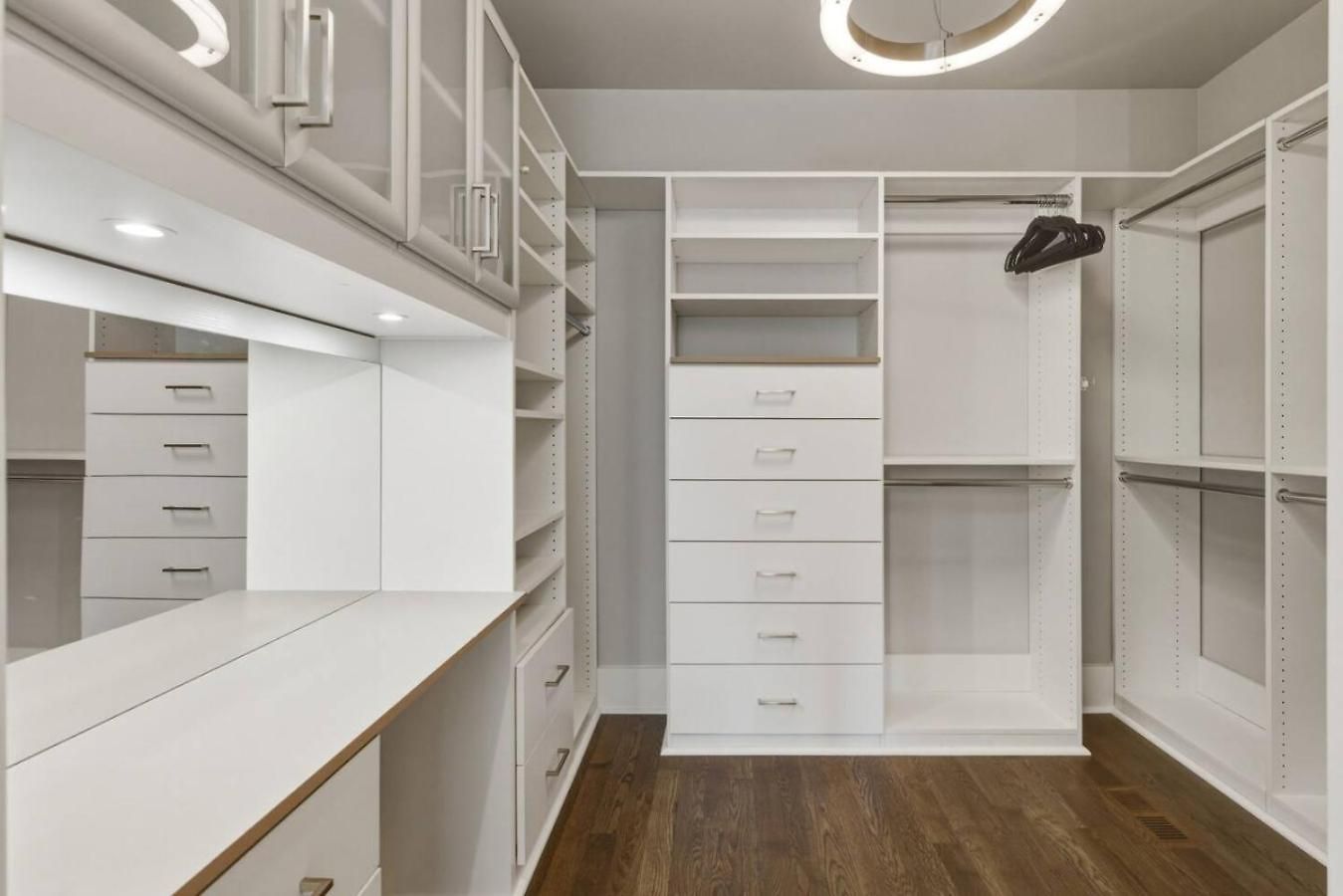 Germantown Stunner With A Skyline View Rooftop And Private Garage Holiday home Nashville