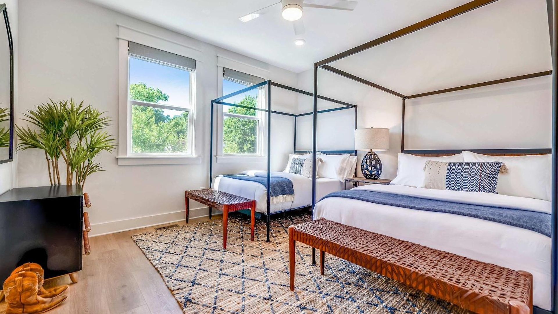 Holiday home Modern Two Townhomes Close To Downtown *