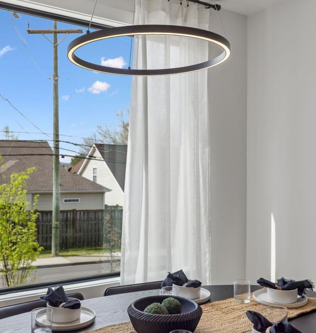 Elegant Townhome Rooftop Hot Tub & Fireplace Holiday home *