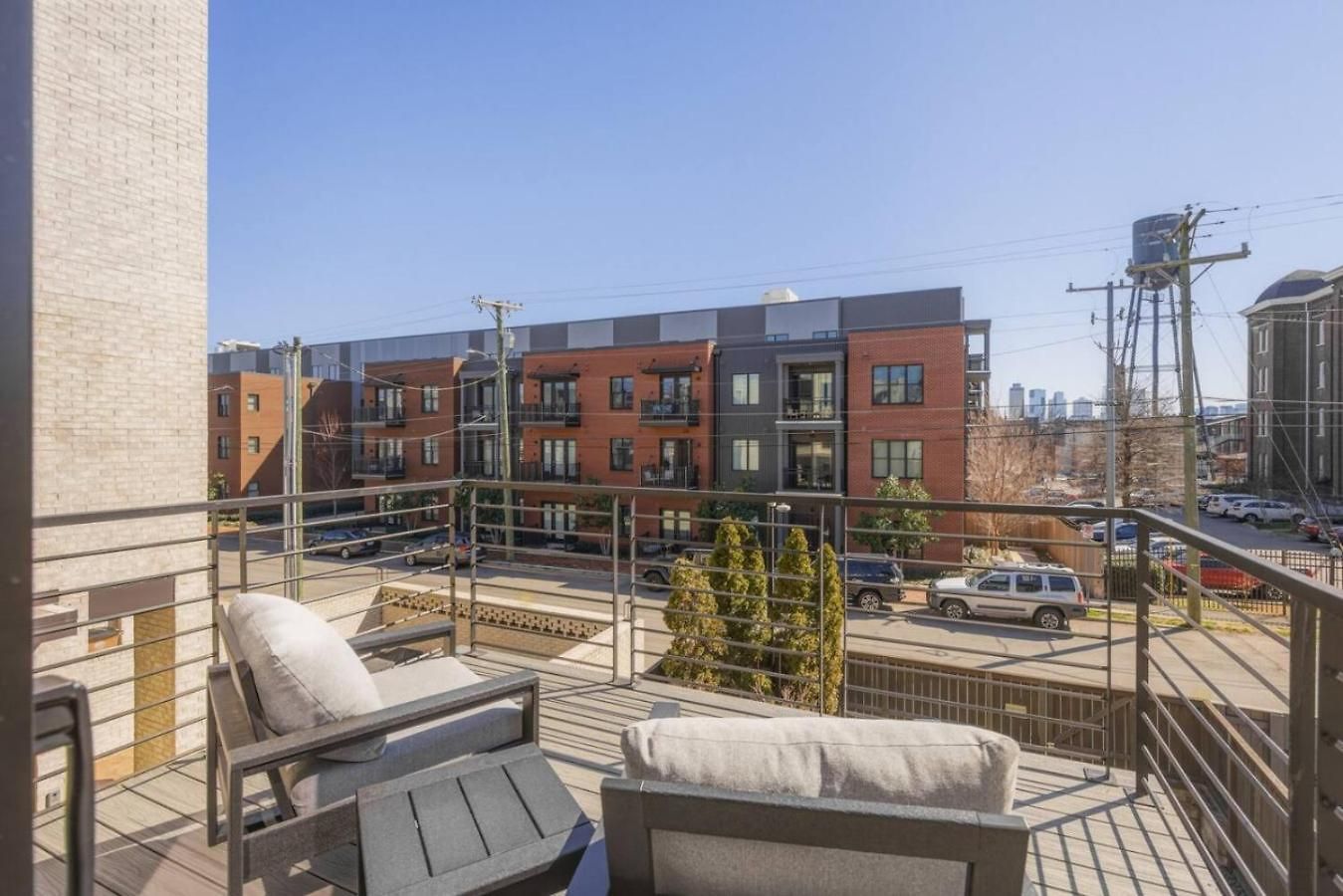 Holiday home Germantown Stunner With A Skyline View Rooftop And Private Garage