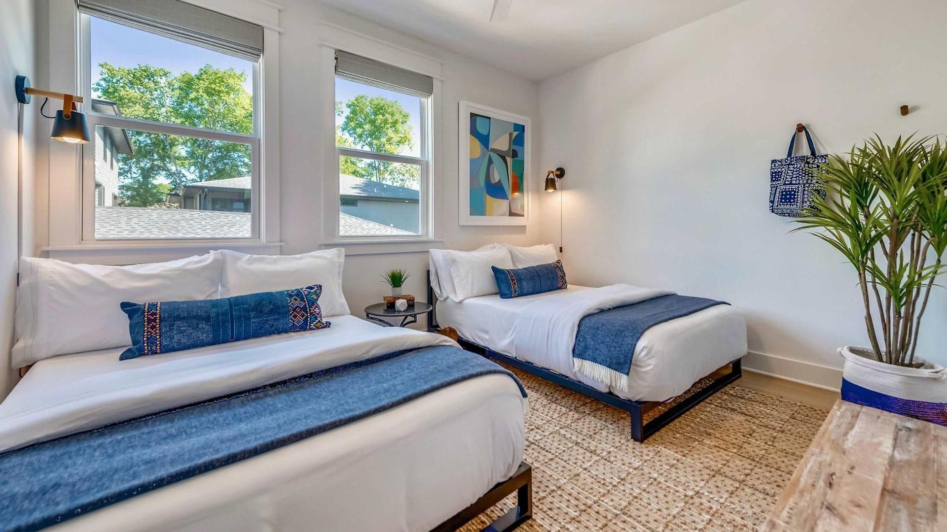 Modern Two Townhomes Close To Downtown Nashville