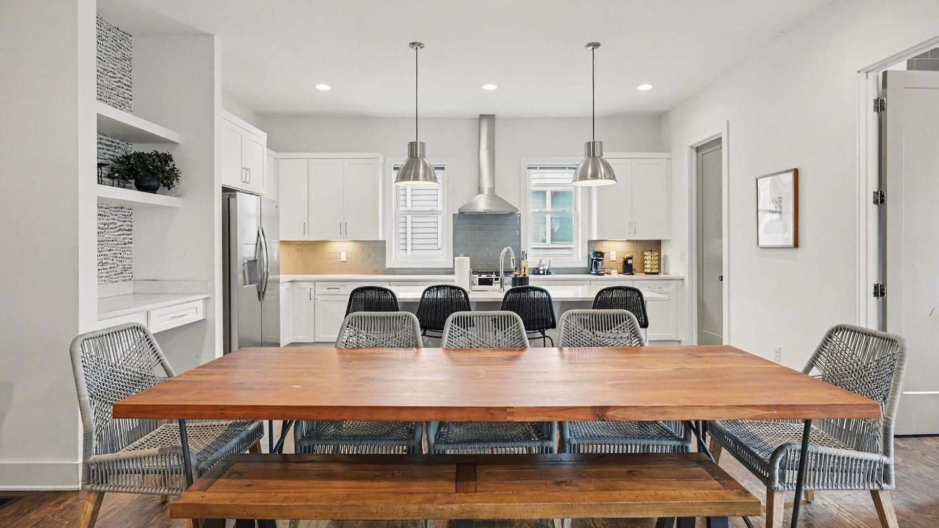 2 Modern Townhomes W Rooftop Views Near Broadway Holiday home Nashville
