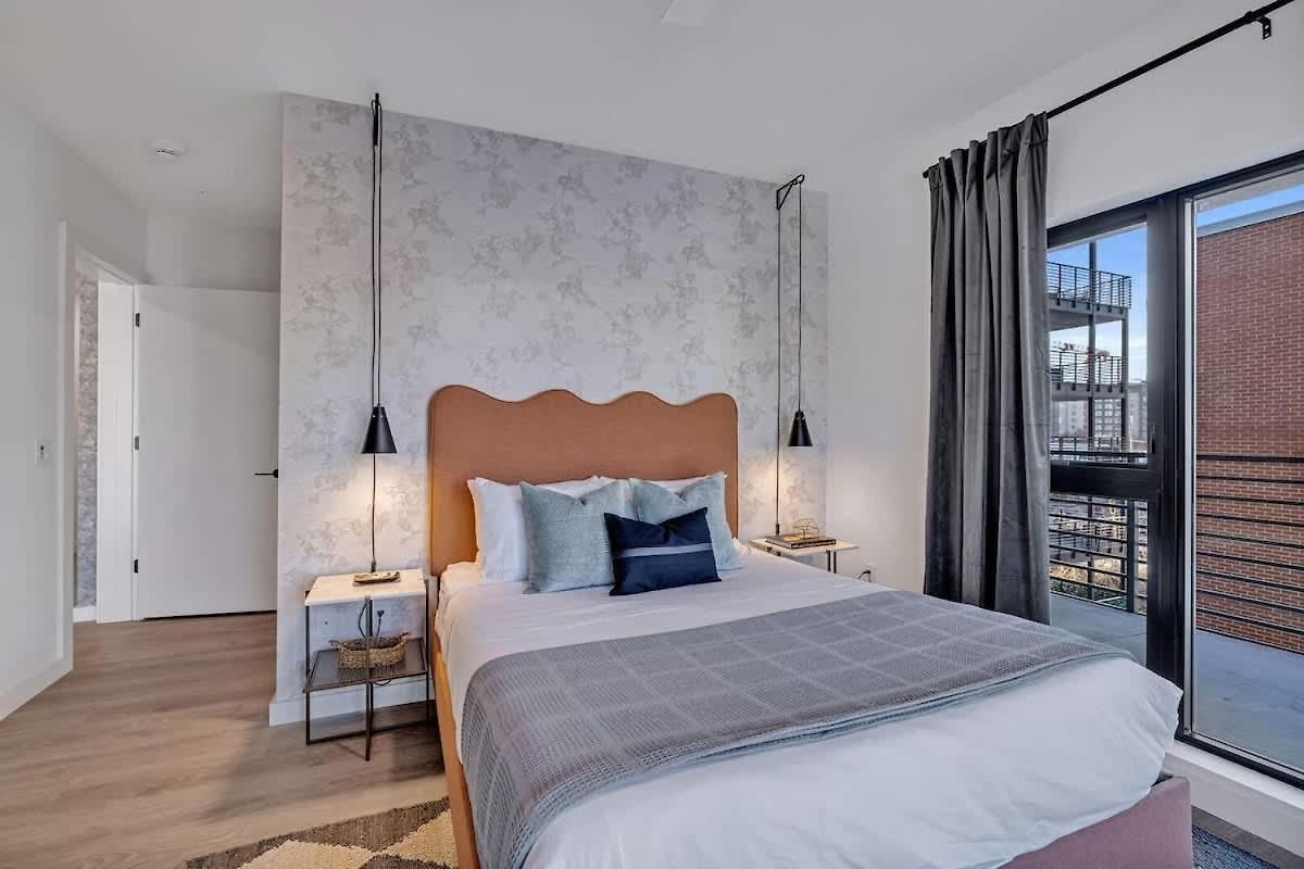 Holiday home Hyve-anthem-private Balconies-walk To Broadway *