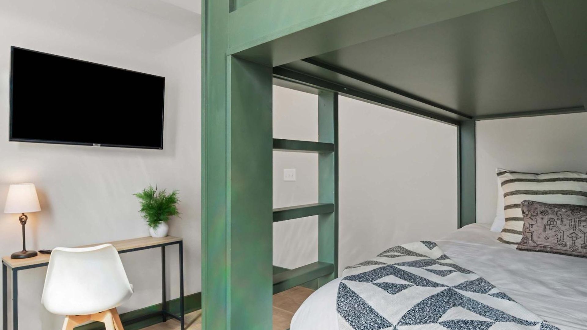 The Wild Rose House - Brand New - Skyline Views Holiday home Nashville