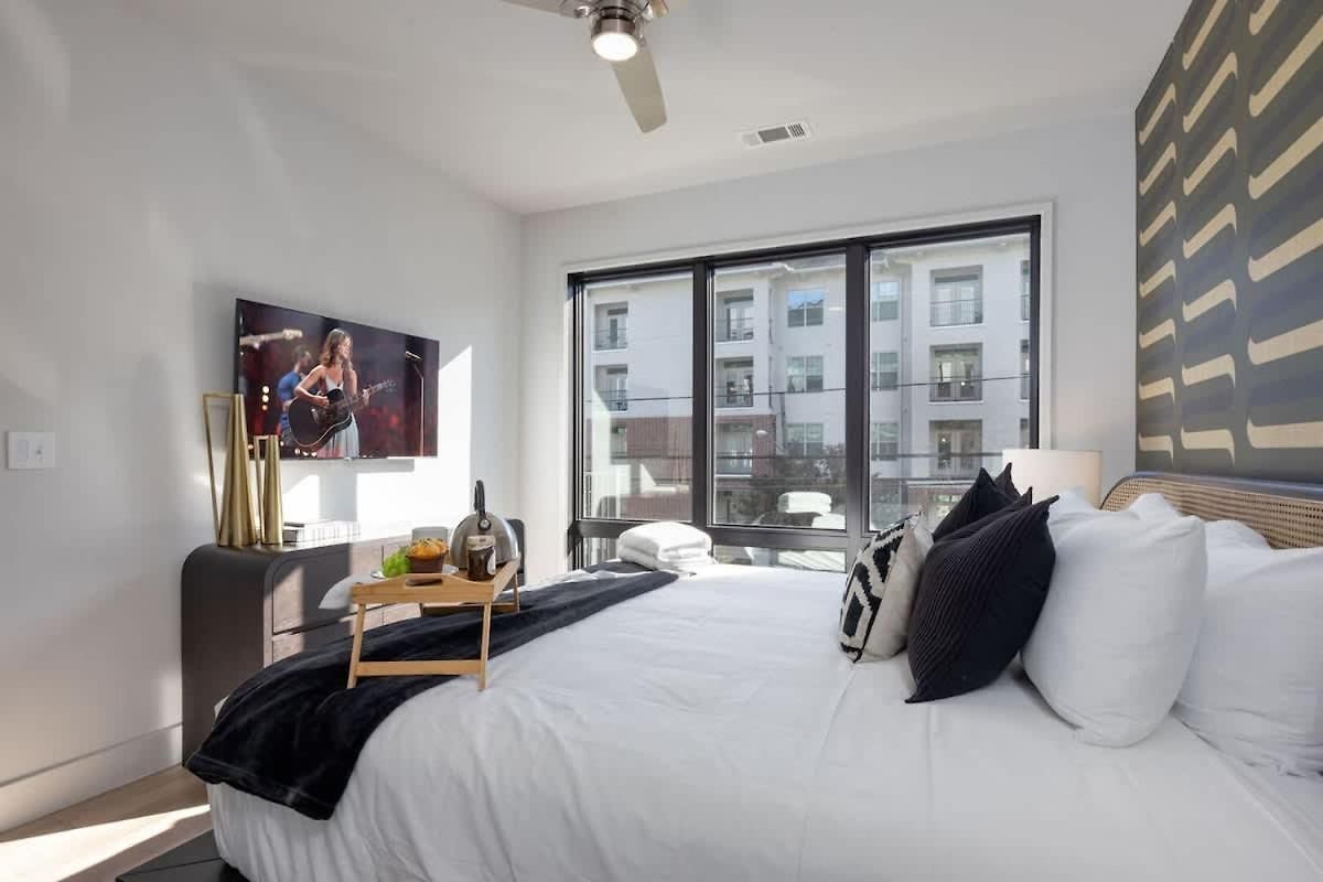 Musica - 3 Units - Pool & Gym - Heart Of Midtown
