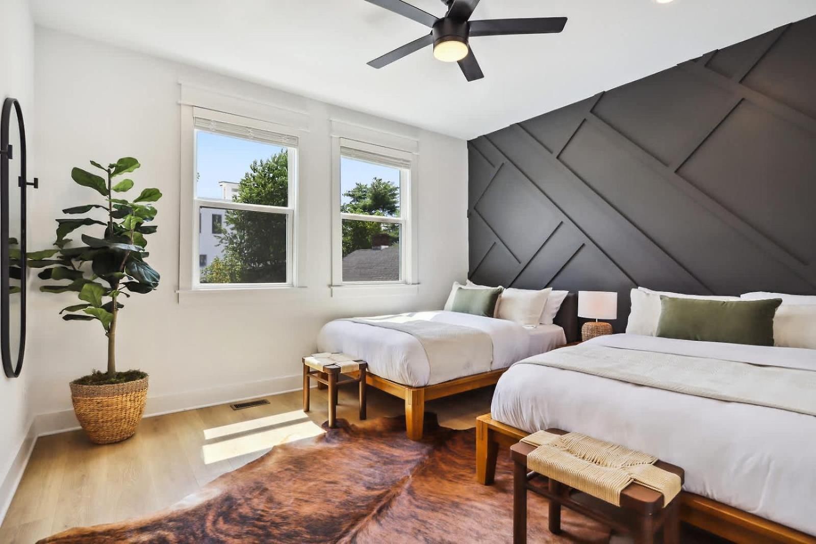 Holiday home Two Beautiful Luxury Renovations Near Downtown