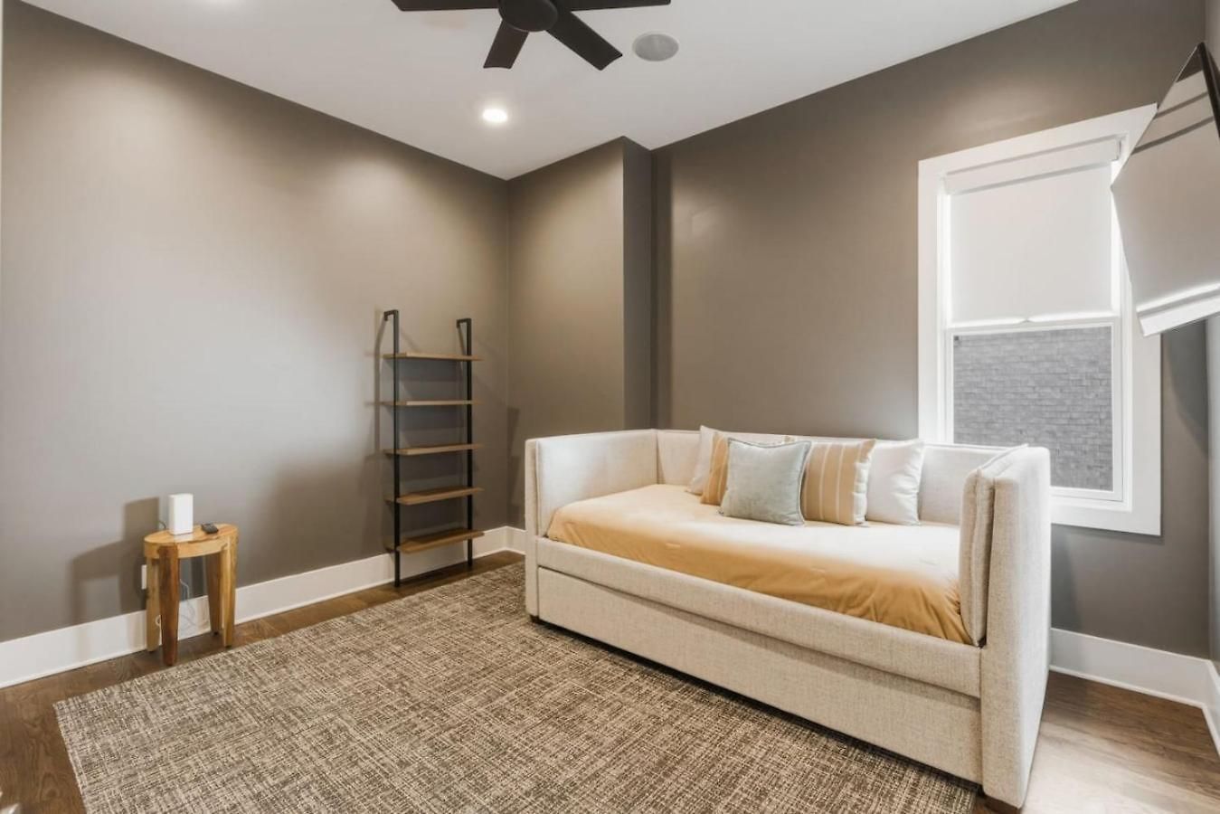 Holiday home Germantown Stunner With A Skyline View Rooftop And Private Garage
