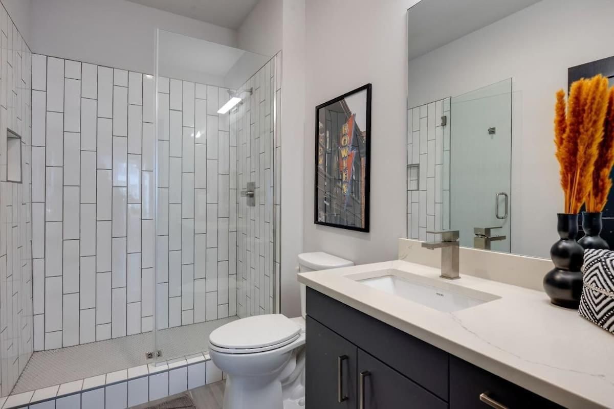 Holiday home Musica - 3 Units - Pool & Gym - Heart Of Midtown