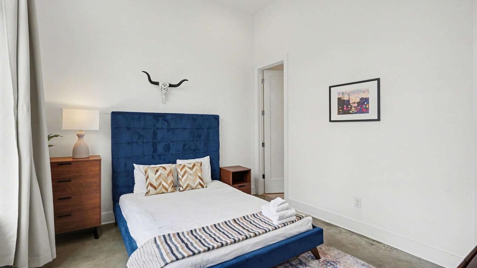 2 Trendy Townhomes W Rooftop Views Near Broadway Holiday home *