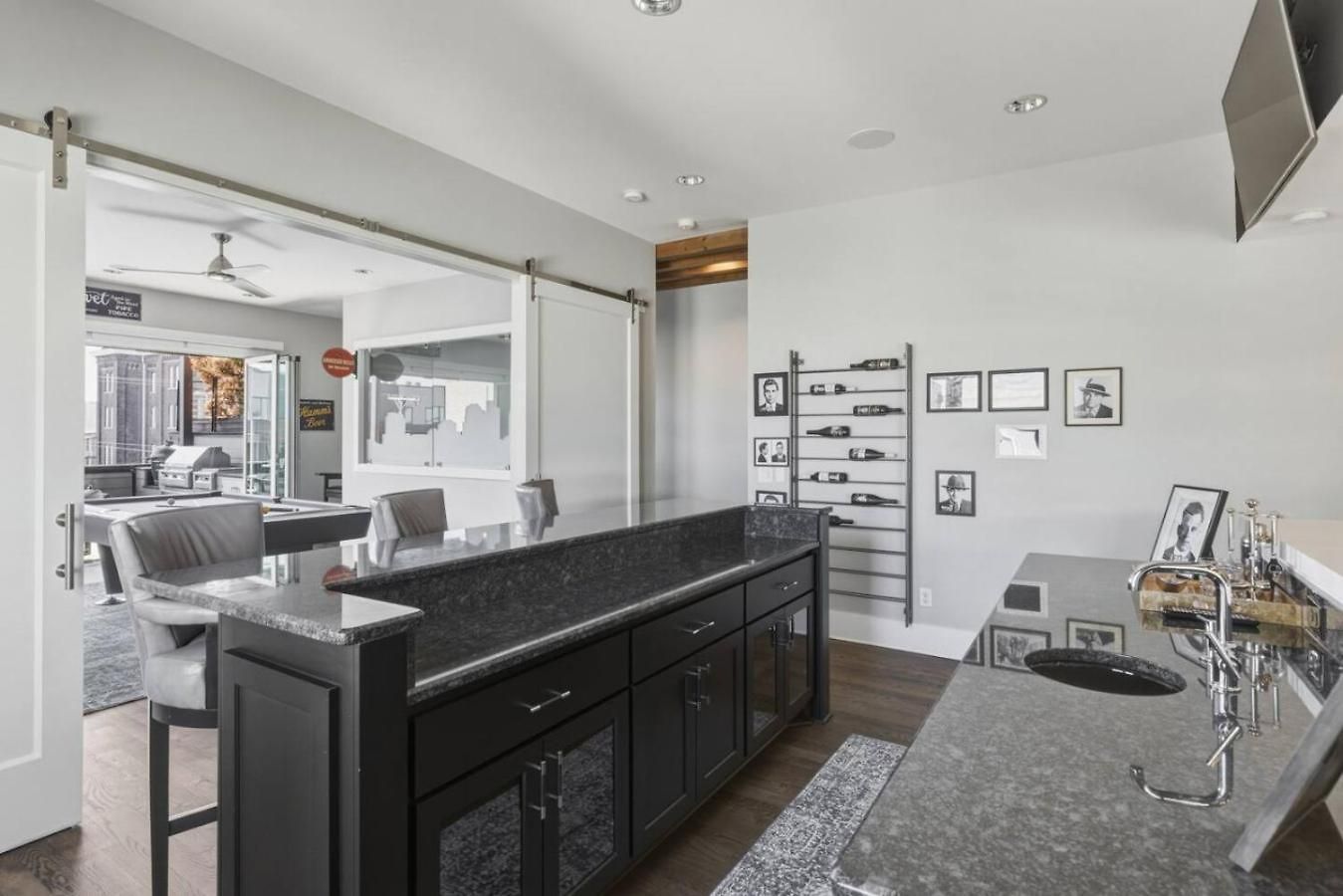Holiday home Germantown Stunner With A Skyline View Rooftop And Private Garage