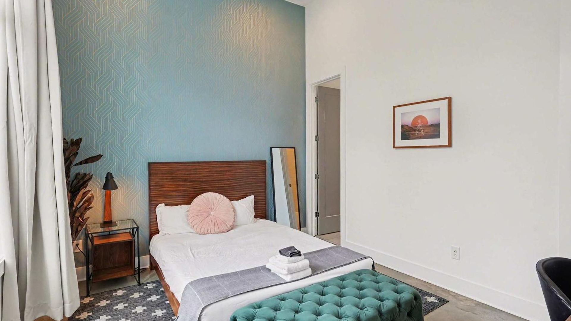 2 Modern Townhomes W Rooftop Views Near Broadway Holiday home *