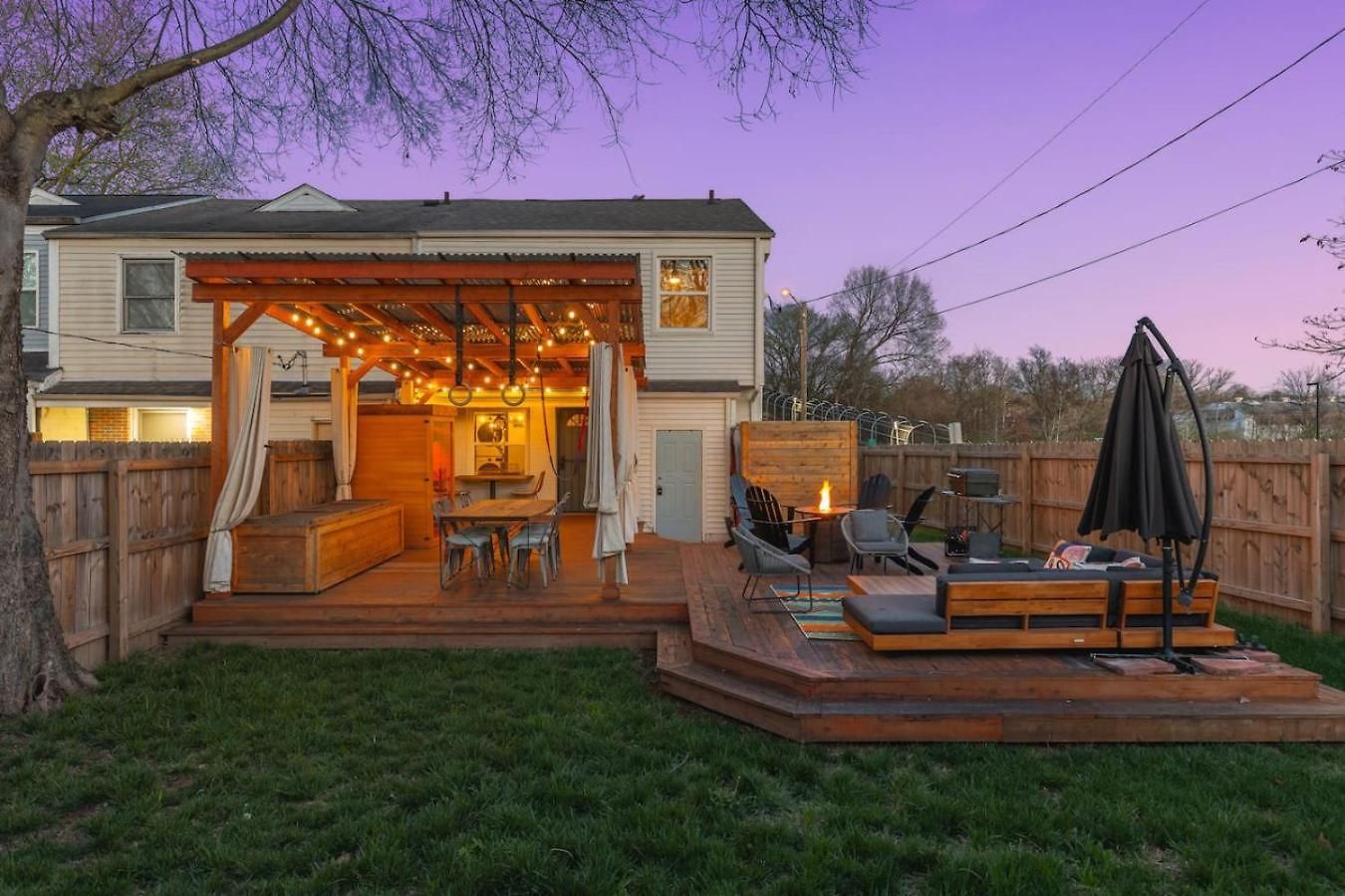 Amazing Backyard Only 2 Miles To Downtown With Sauna And Firepit Holiday home Nashville