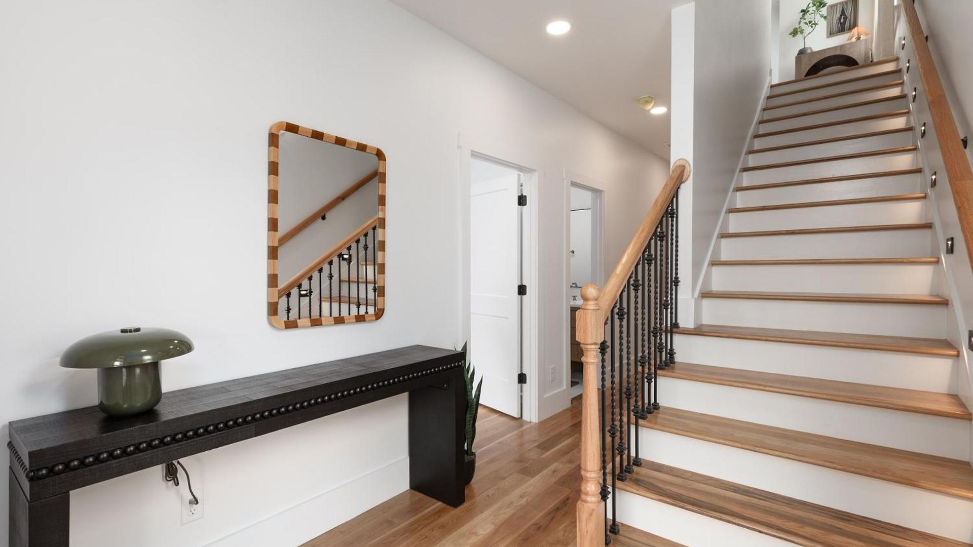 12 South With Rooftop Sauna And Wet Bar With 2 Car Garage Holiday home *