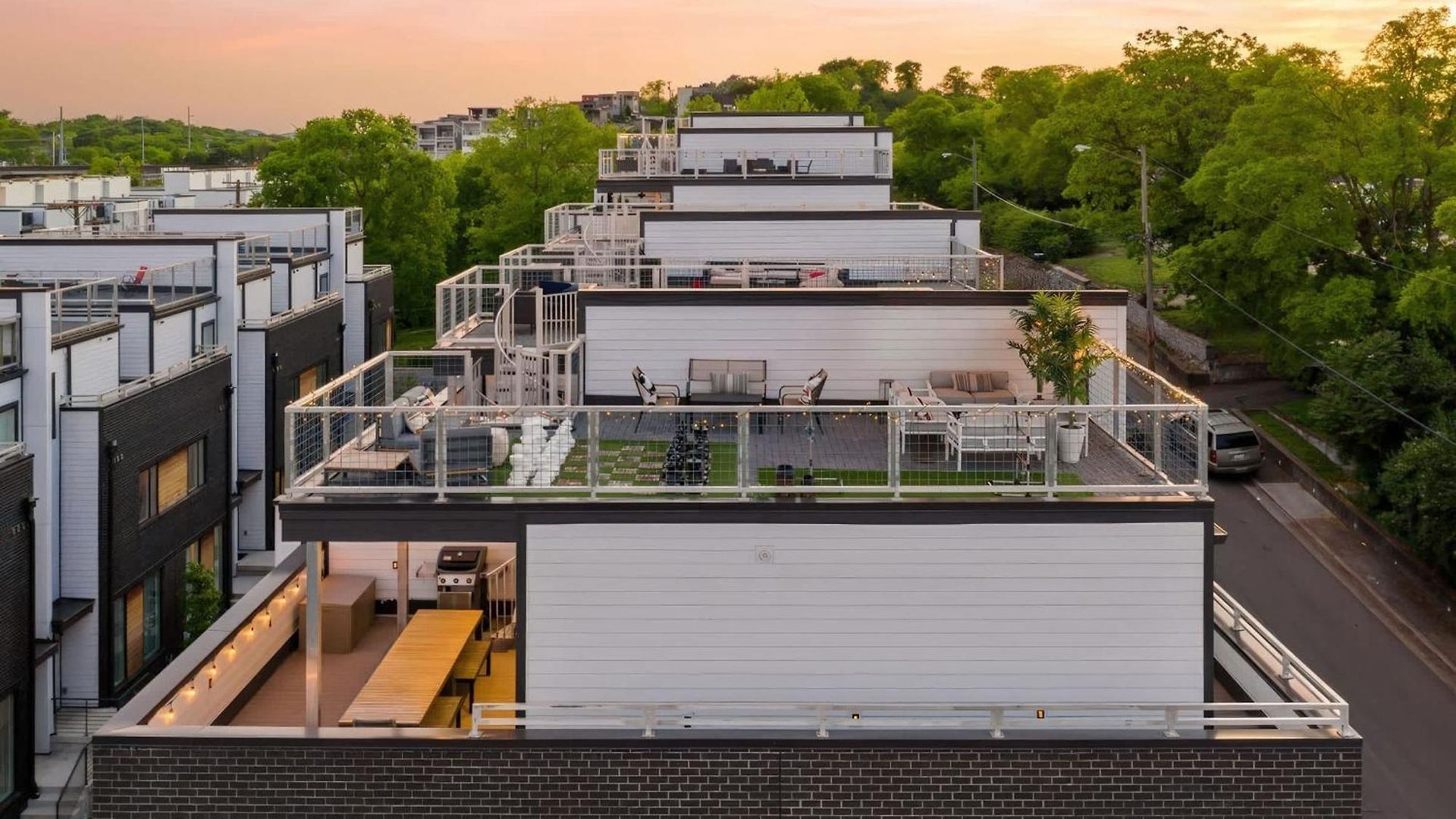 Holiday home Luxury Retreat - Double Rooftop Deck & Game Nashville